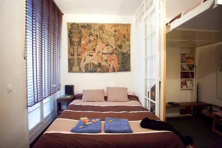 パリ Bien Situe Bed & Breakfast エクステリア 写真